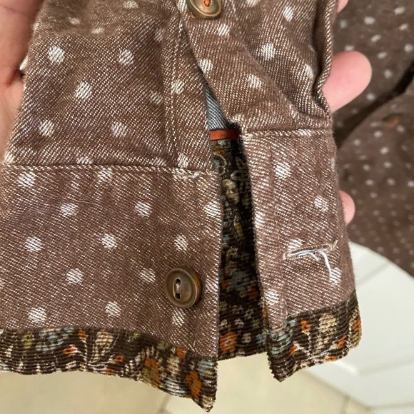 INTREX Be Who you are hooded flannel. Brown w/Polka Dots Size Large - Picture 6 of 7